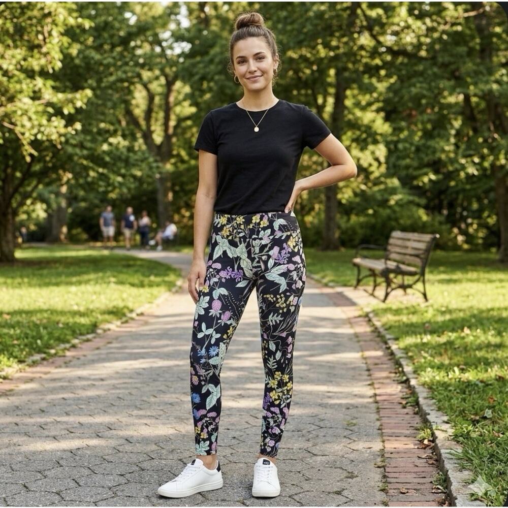 Floral Leggings XS Black Botanical Wildflower Loungewear Soft Stretch Comfy